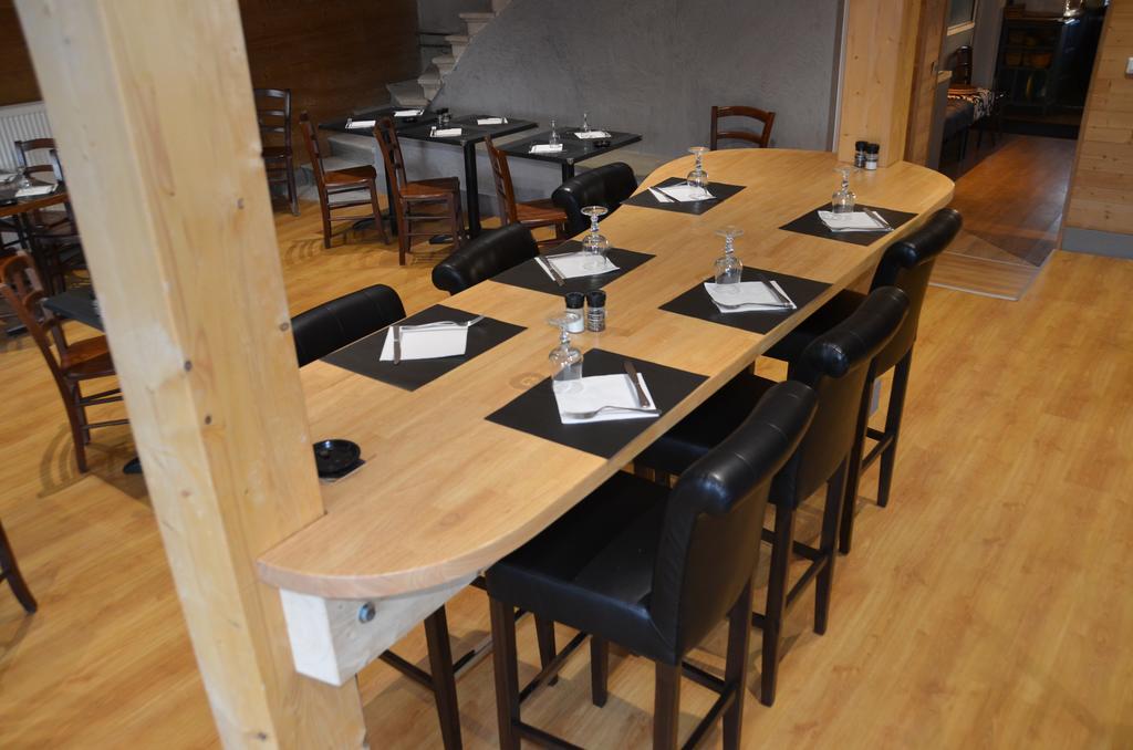Bull'It Hotel Saint-Genis-Laval Zewnętrze zdjęcie