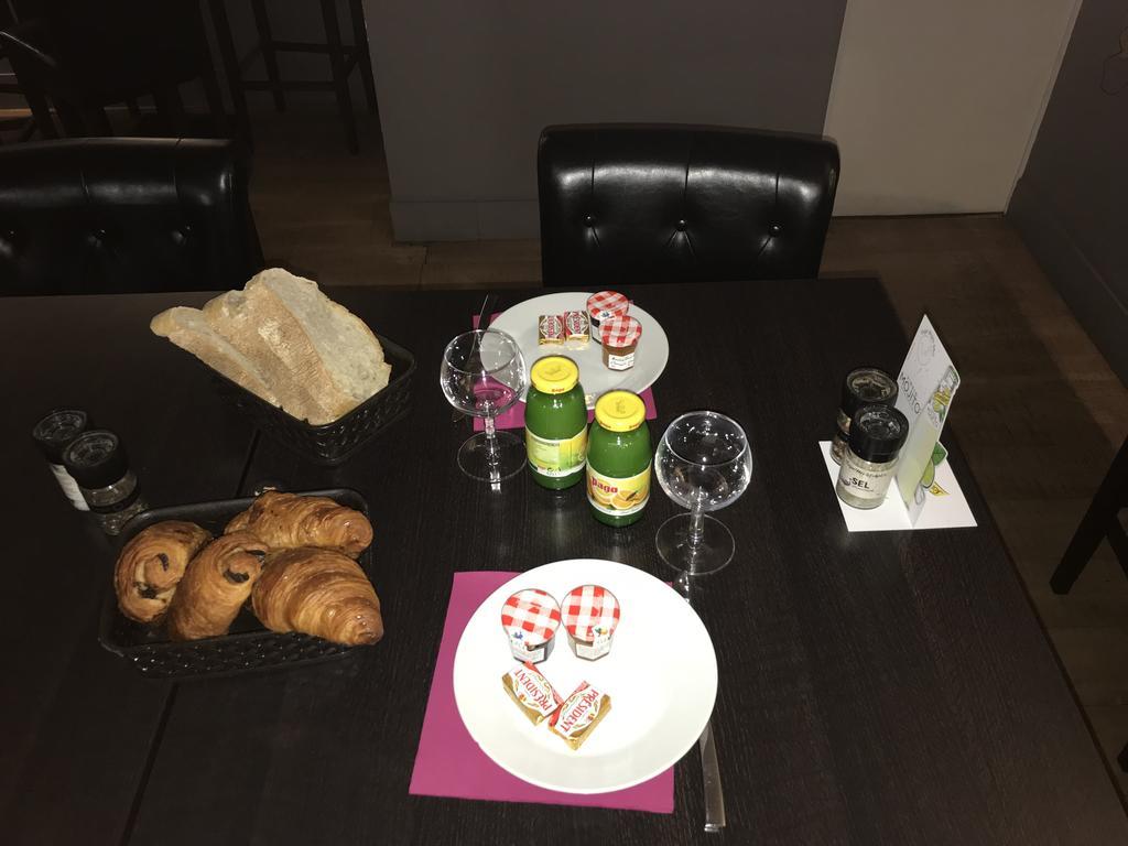 Bull'It Hotel Saint-Genis-Laval Zewnętrze zdjęcie